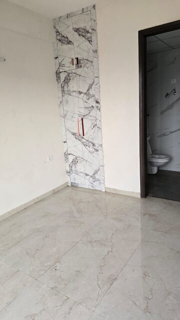 2 BHK Apartment For Rent in Pyramid Urban Homes 3, Sector 67a