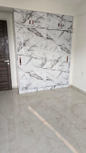 Room in 2 BHK Apartment at Pyramid Urban Homes 3, Sector 67a – for Rent
