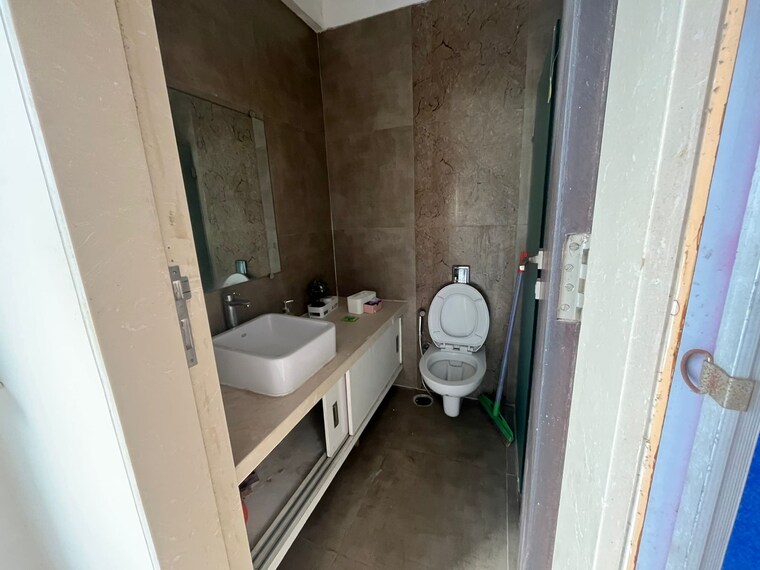 Attached Bathroom, lalani-grandeur 2 Bedroom 635 Sq.Ft. Apartment In Goregaon East Mumbai 9304755