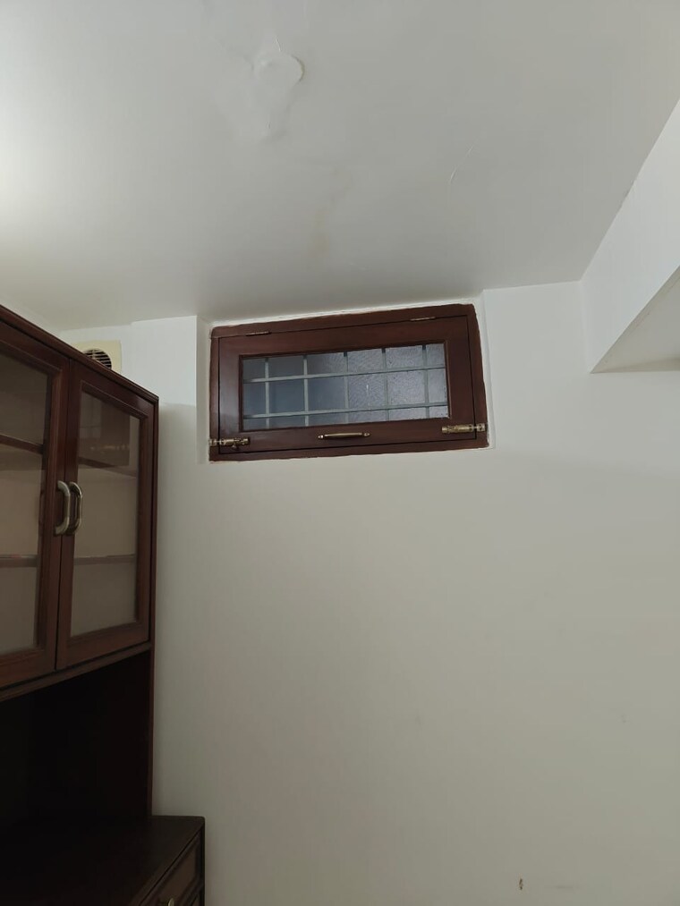 undefined, vasant kunj 3 Bedroom 1500 Sq.Ft. Apartment In Vasant Kunj Delhi 9304761