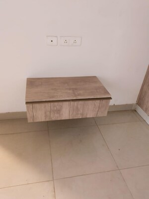 Room in 2 BHK Apartment at Ajnara Le Garden, Sector 16b Greater Noida – for Sale