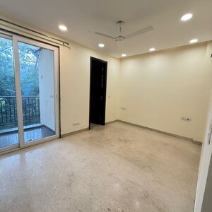 Room in 2 BHK Builder Floor at Lajpat Nagar I – for Rent