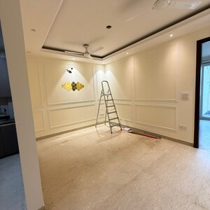 Room in 2 BHK Builder Floor at Lajpat Nagar I – for Rent