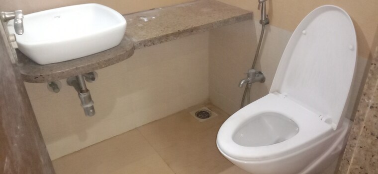 Bathroom, satellite-tower 2 Bedroom 1425 Sq.Ft. Apartment In Goregaon East Mumbai 9304787