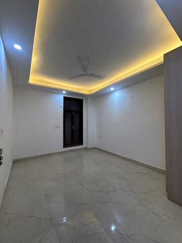 2 BHK Builder Floor For Rent in Saket