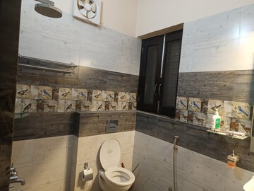 Bathroom in 2 BHK Independent House at Gomti Nagar – for Rent