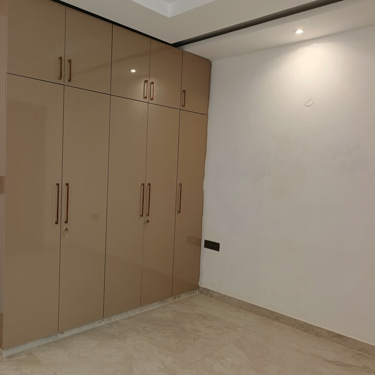 Room, godrej-retreat 3 Bedroom 140 Sq.Yd. Builder Floor In Sector 83 Faridabad 9304819