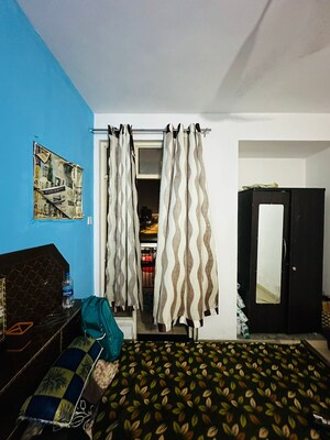 Bedroom in 3 BHK Independent House at Gomti Nagar – for Rent