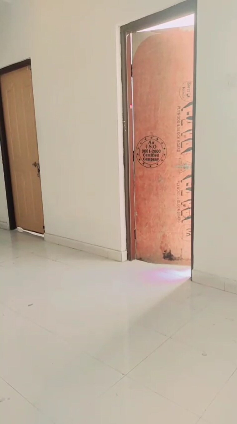 Room, wanadongri 3 Bedroom 1000 Sq.Ft. Apartment In Wanadongri Nagpur 9304864