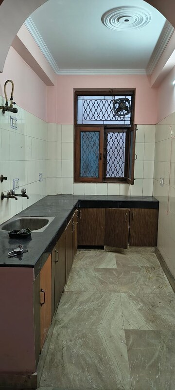 Kitchen in 2 BHK Villa at Sector 48 – for Rent