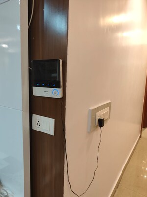 Furnished Amenities in 3.5 BHK Apartment at Saryu Apartment, Gomti Nagar – for Rent