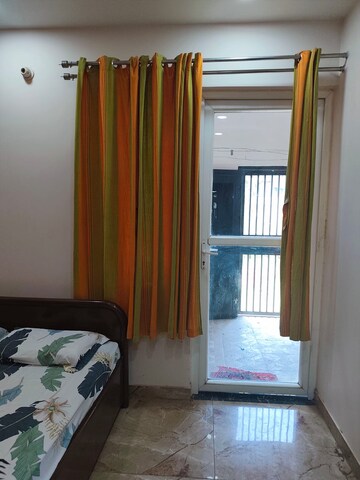 Bedroom in 3.5 BHK Apartment at Saryu Apartment, Gomti Nagar – for Rent