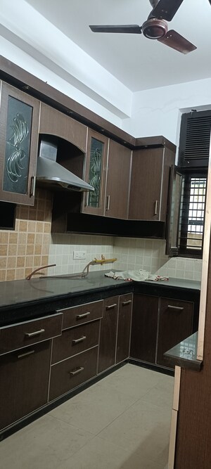 Kitchen in 5 BHK Villa at Sector 41 – for Rent