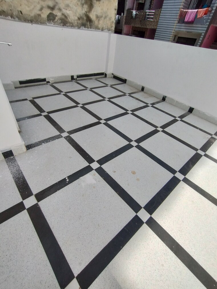 undefined, uttam nagar 3 Bedroom 500 Sq.Ft. Independent House In Uttam Nagar Delhi 9304927