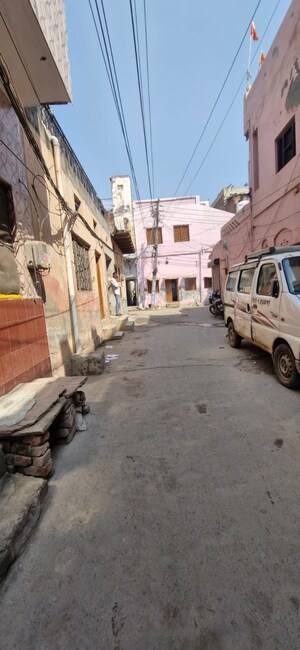 Parking in 2.5 BHK Independent House at Ballabhgarh – for Sale