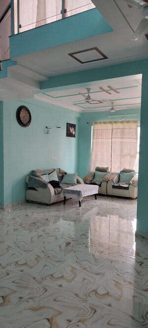 Living Room in 2 BHK Independent House at Gomti Nagar – for Rent
