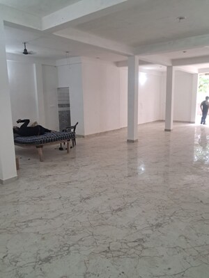  Showroom For Rent in Gomti Nagar