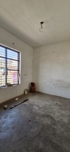 2.5 BHK + Servant Room Independent House For Sale in Ballabhgarh