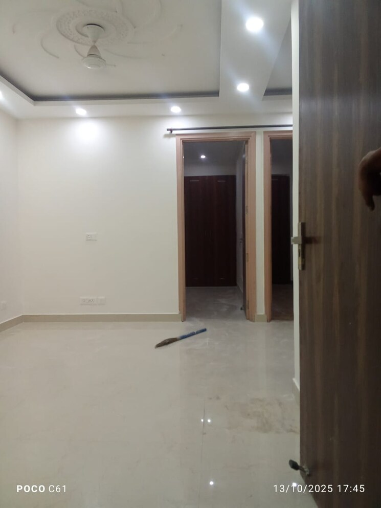 Room, chattarpur 2 Bedroom 80 Sq.Yd. Apartment In Chattarpur Delhi 9304961