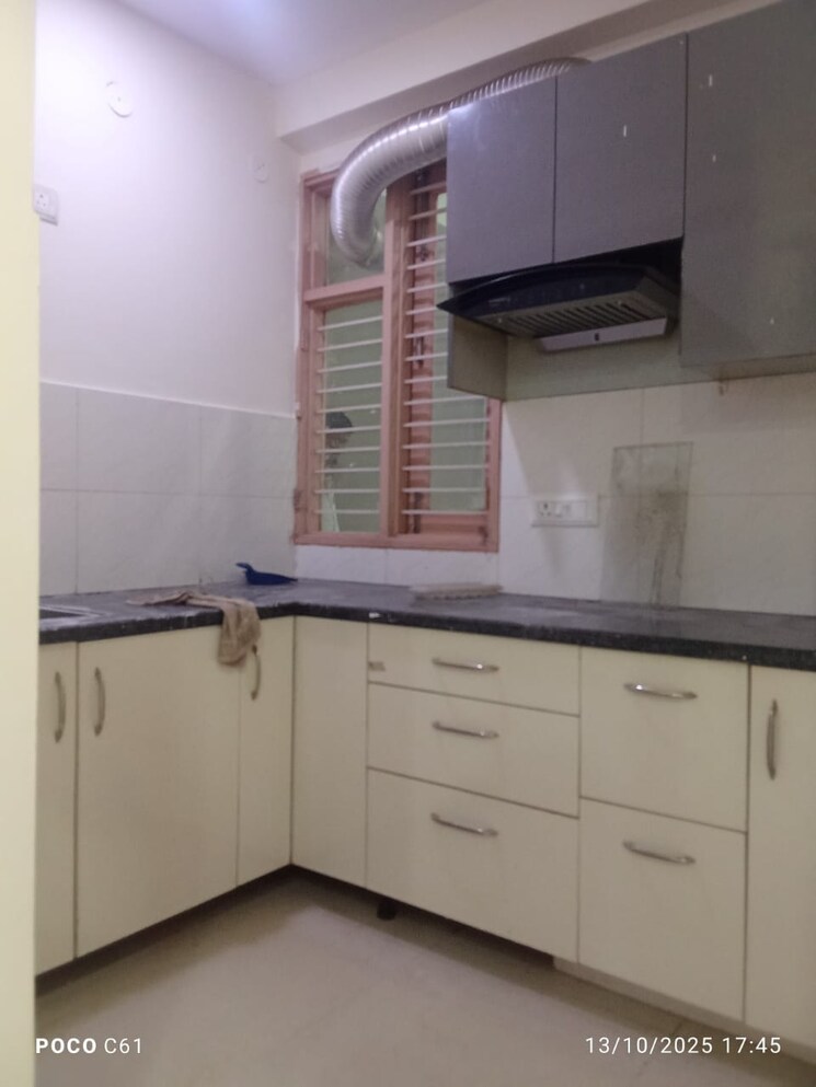 Kitchen, chattarpur 2 Bedroom 80 Sq.Yd. Apartment In Chattarpur Delhi 9304961