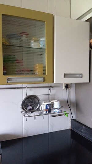 Furnished Amenities in 1.5 BHK Apartment at Vakola – for Rent