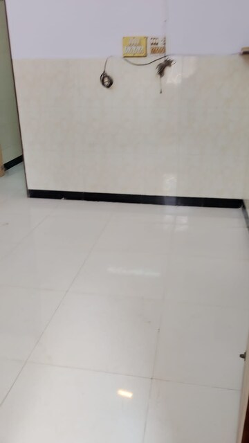 Room in 1 BHK Apartment at MS Building, Chembur – for Rent