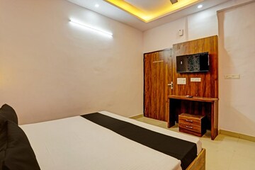 Bedroom in  Pg at Sector 48 – for Rent