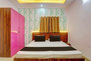 Bedroom in  Pg at Sector 48 – for Rent