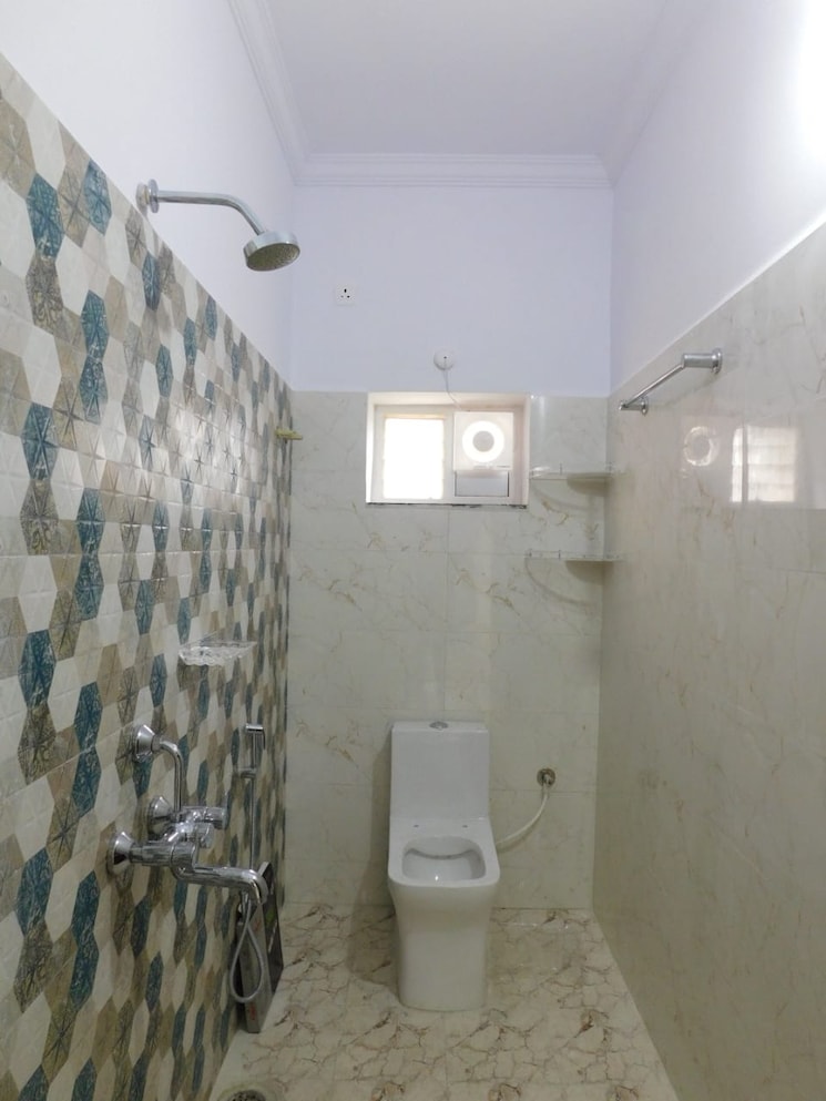 Bathroom, kondapur 3 Bedroom 2100 Sq.Ft. Builder Floor In Kondapur Hyderabad 9304998