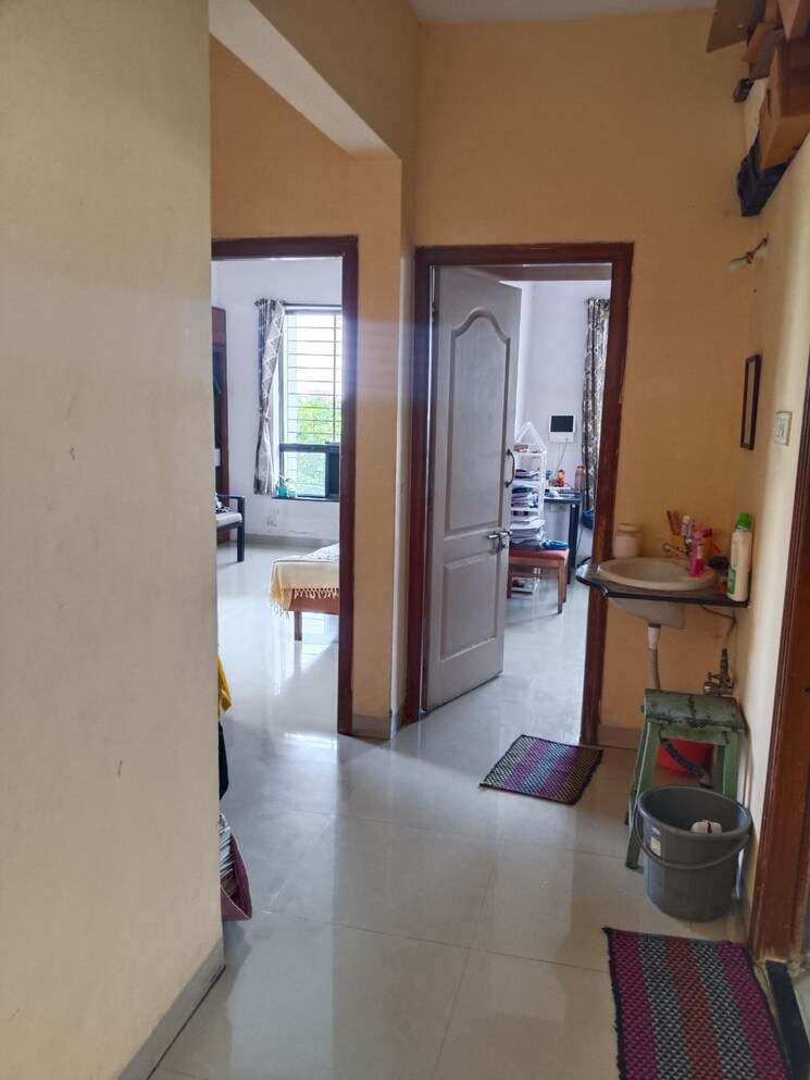Room, aundh 2 Bedroom 1100 Sq.Ft. Apartment In Aundh Pune 9305002