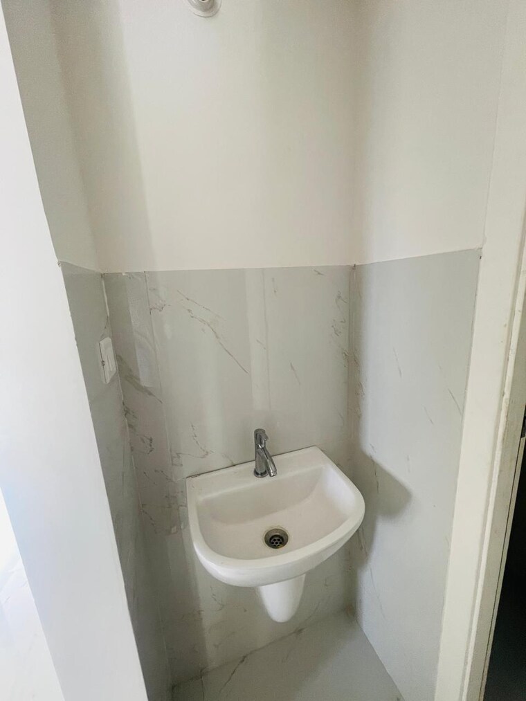 Bathroom, runwal-gardens 1 Bedroom 355 Sq.Ft. Apartment In Dombivli East Thane 9305011