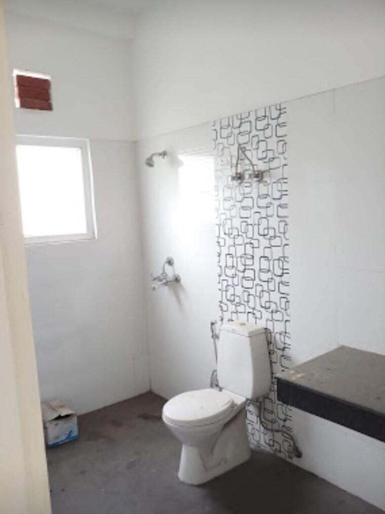 Bathroom, paramount-golfforeste-villas 3 Bedroom 1742 Sq.Ft. Villa In Zeta I Greater Noida Greater Noida 9305022