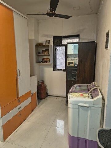 Living Room in 2 BHK Apartment at Tolaram Building, Chembur – for Rent