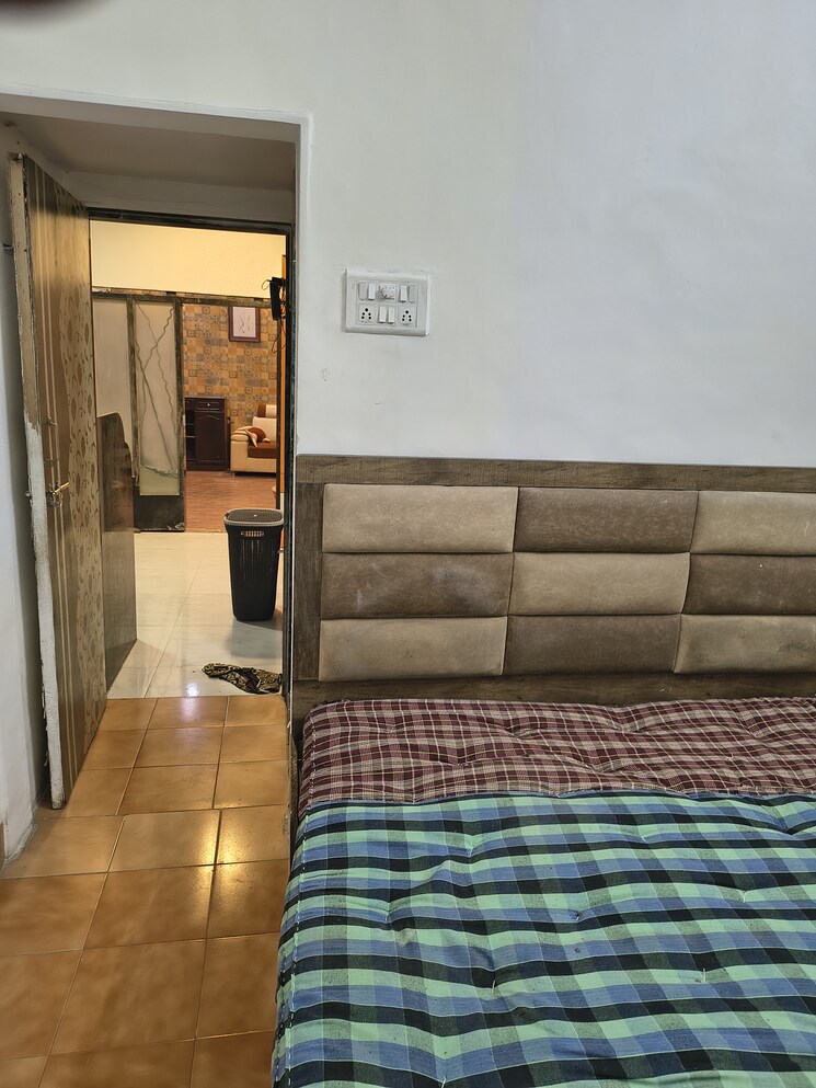 Kitchen, tolaram-building 2 Bedroom 800 Sq.Ft. Apartment In Chembur Mumbai 9305034