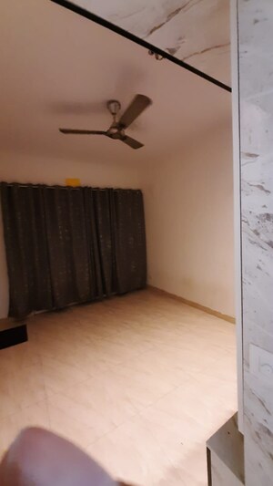 Room in 2 BHK Apartment at Gaur Yamuna City, Gaur Yamuna City – for Rent