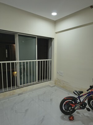 Furnished Amenities in 1.5 BHK Apartment at Ghatkopar East – for Rent