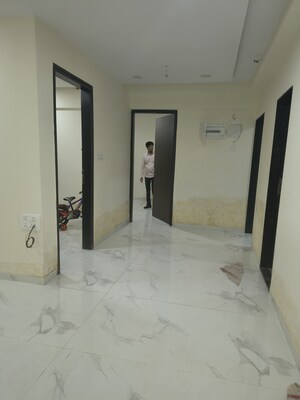 Furnished Amenities in 1.5 BHK Apartment at Ghatkopar East – for Rent