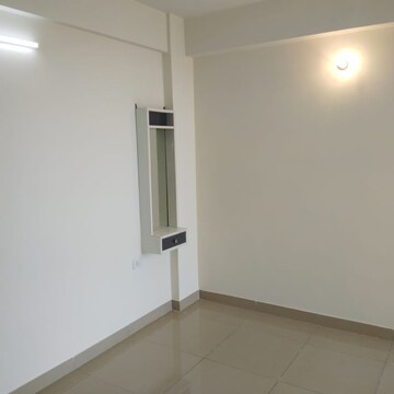Room in 2 BHK Apartment at AVL 36 Gurgaon, Sector 36a – for Rent