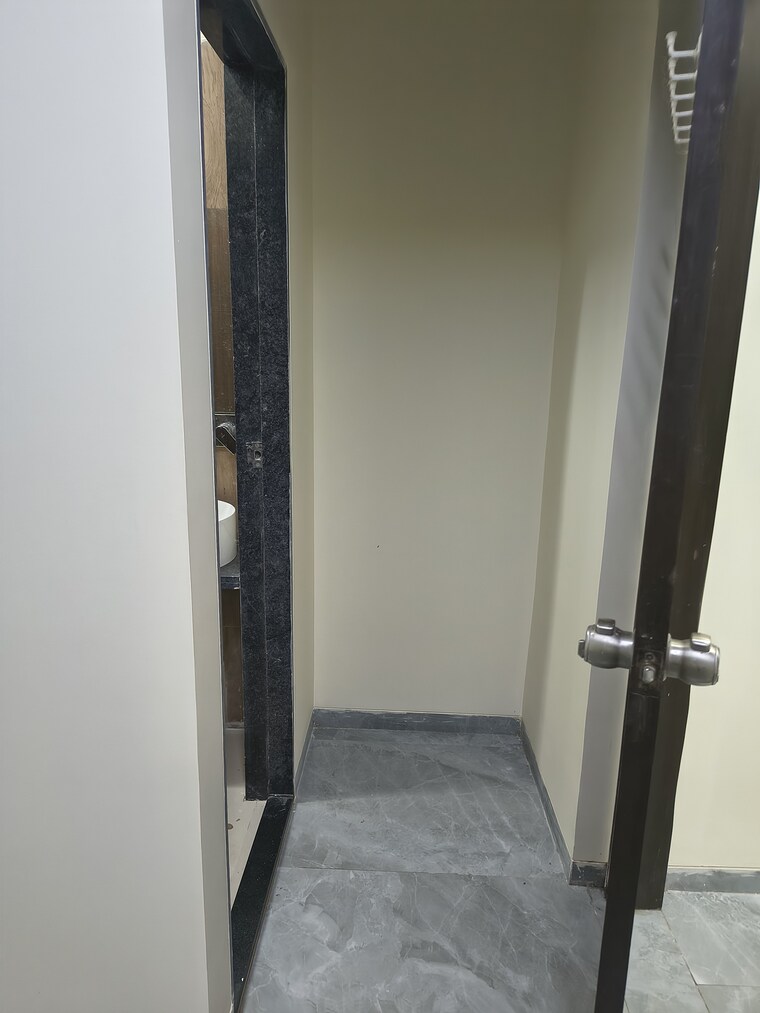 undefined, ghatkopar east 1.5 Bedroom 530 Sq.Ft. Apartment In Ghatkopar East Mumbai 9305050