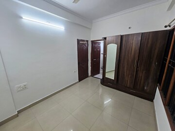 Room in 2 BHK Builder Floor at Cooke Town – for Rent
