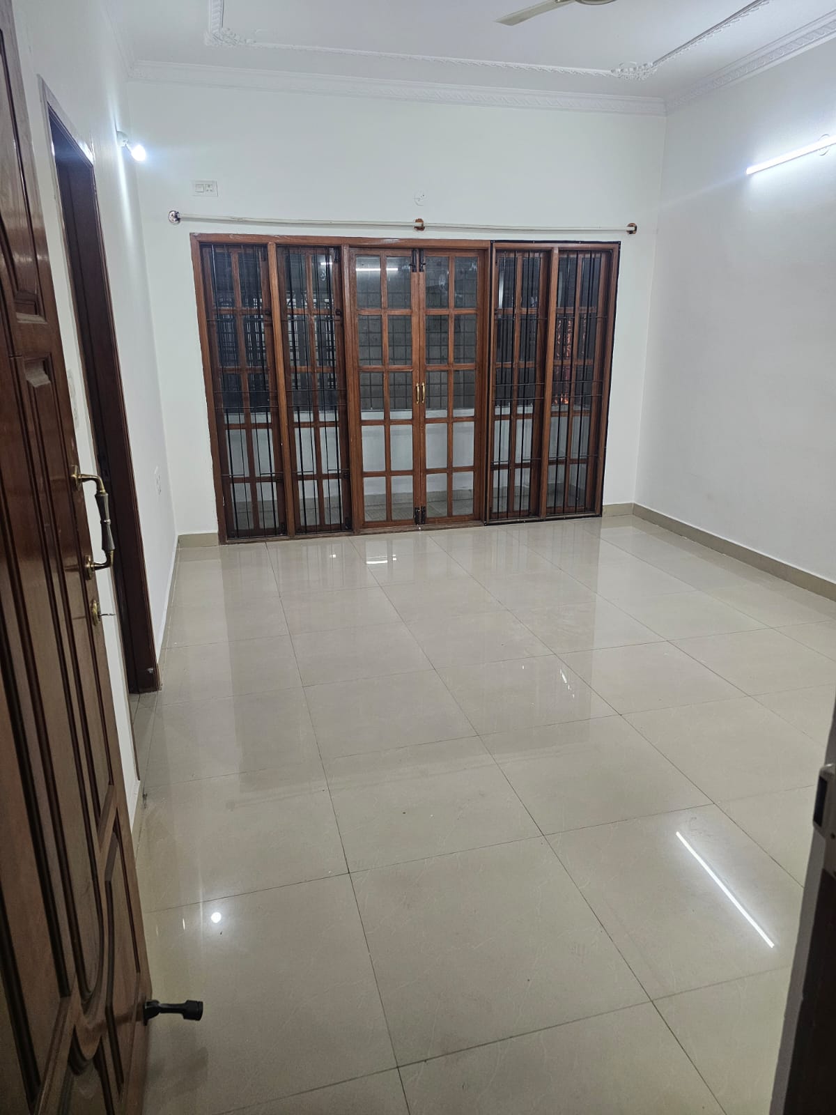 2 BHK Builder Floor For Rent in Cooke Town