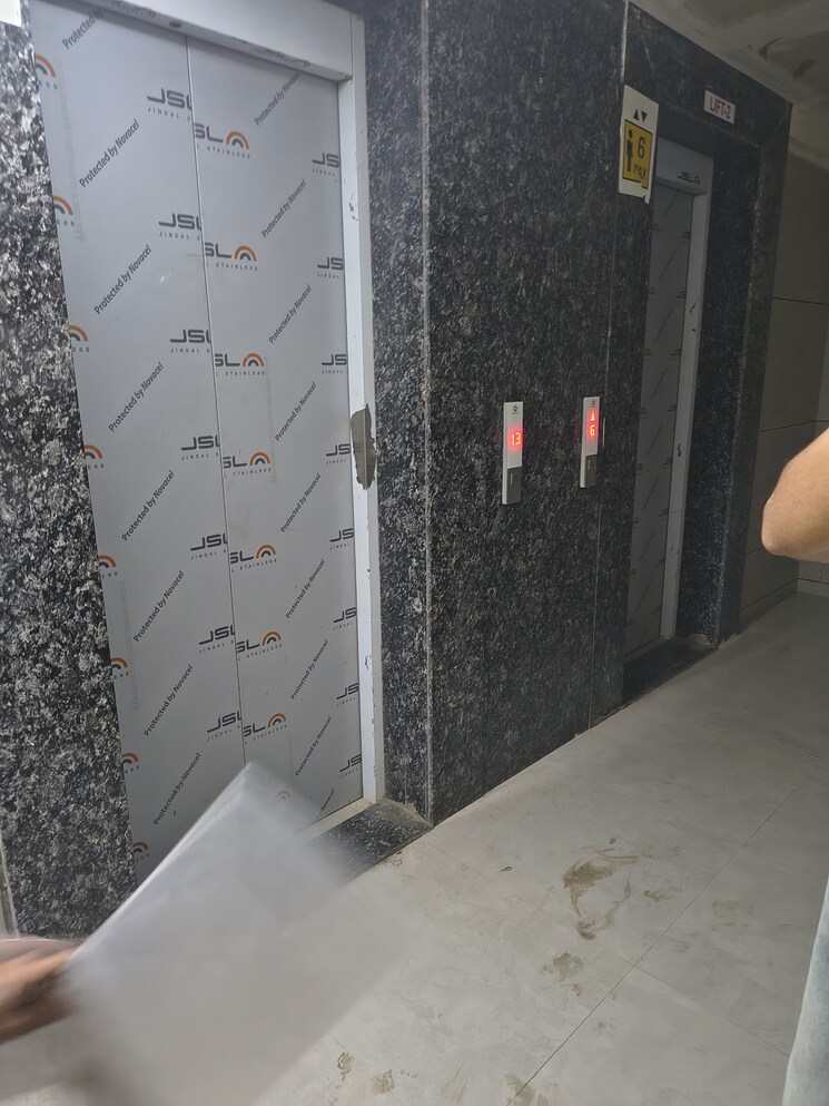 Bathroom, kurla west 1 Bedroom 280 Sq.Ft. Apartment In Kurla West Mumbai 9305081