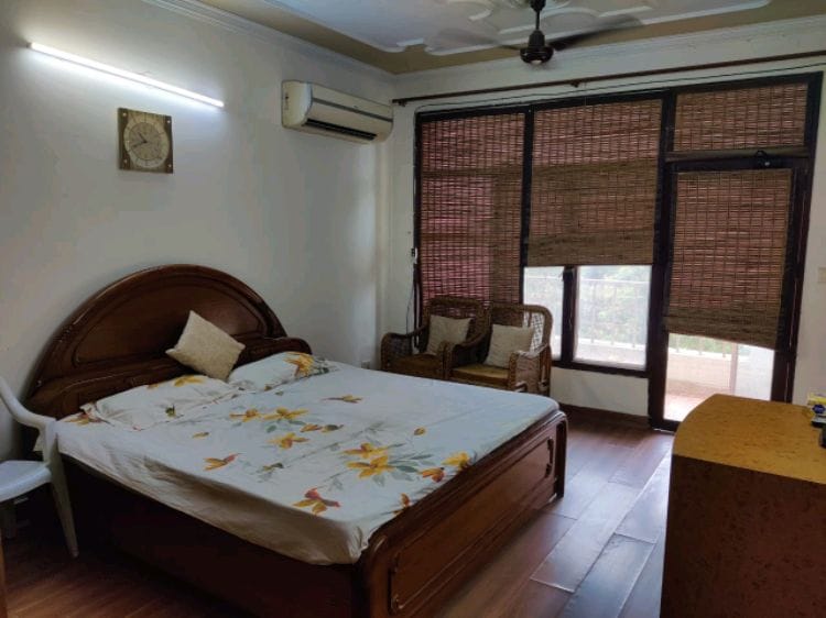 3 BHK 1355 Sq.Ft. Apartment in Unitech Uniworld Gardens 2