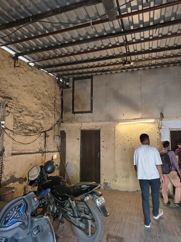 Team Area in  Warehouse at Shiv Ashish Complex, Chembur – for Rent