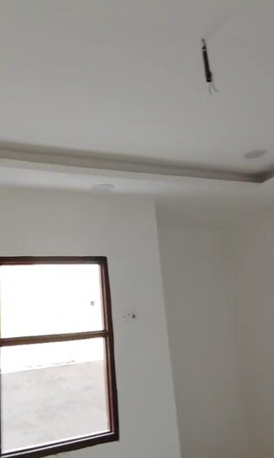 Furnished Amenities in 2 BHK Builder Floor at Noida Central – for Sale