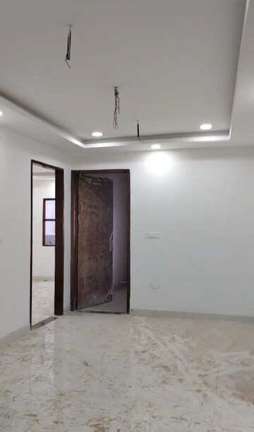 2 BHK Builder Floor For Sale in Noida Central