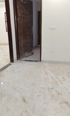 Room in 2 BHK Builder Floor at Noida Central – for Sale