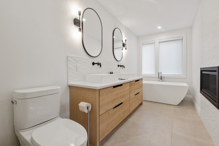 Attached Bathroom, godrej-eternal-palms 3 Bedroom 1000 Sq.Ft. Apartment In Sanpada Navi Mumbai 9305121