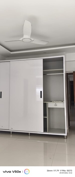 Building Lobby in 3.5 BHK Builder Floor at Orchid Island, Sector 51 – for Rent