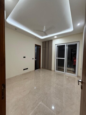 Room in 3 BHK Builder Floor at Kalkaji – for Sale